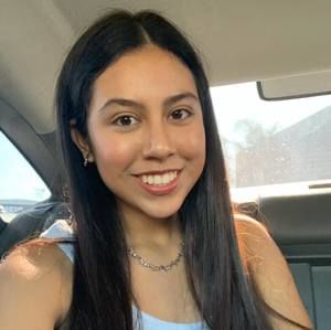 Meet your Posher, Abigail